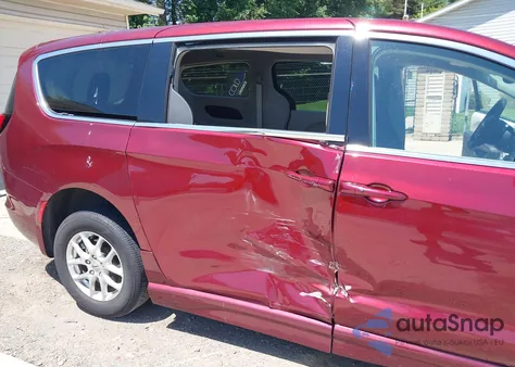 2022 Chrysler Voyager Lx z USA, uszkodzony, nr VIN 2C4RC1CG7NR162976